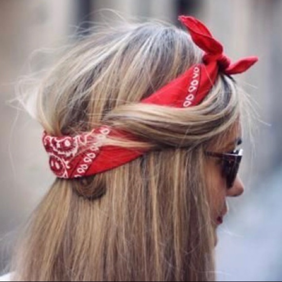 Fun Fashionable Red Bandanas NWT HOST PICK - Picture 6 of 8